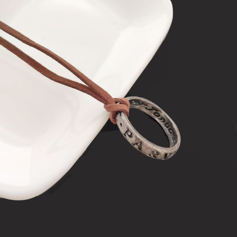 Party Games Ps4 - PS4 game Uncharted 4 Necklace A